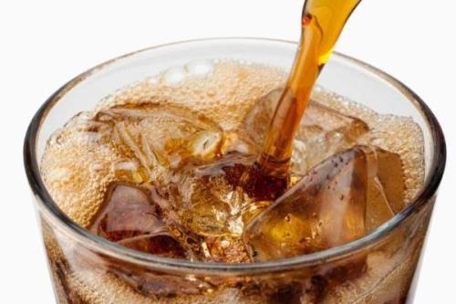 نوشیدنی های گازدار و افزایش احتمال مبتلا شدن به سرطان های مرگبار