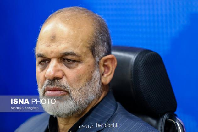 تاکید وزیر کشور بر بکارگیری همه ظرفیت ها در امدادرسانی به زلزله زدگان خوی