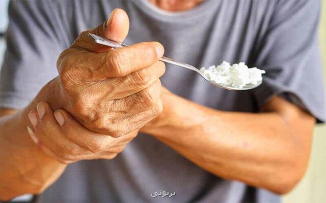 چه زمانی نگران لرزش دست های خود باشیم؟