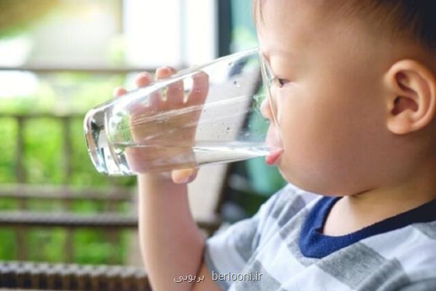 اهمیت آب شرب و سایر نوشیدنی ها برای کودکان