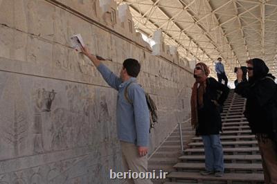 كرونا راهنمایان گردشگری را ۹ ماه بیكار می كند