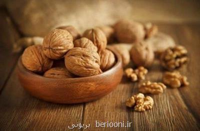 مصرف گردو با روند پیری سالم در زنان هم راه است